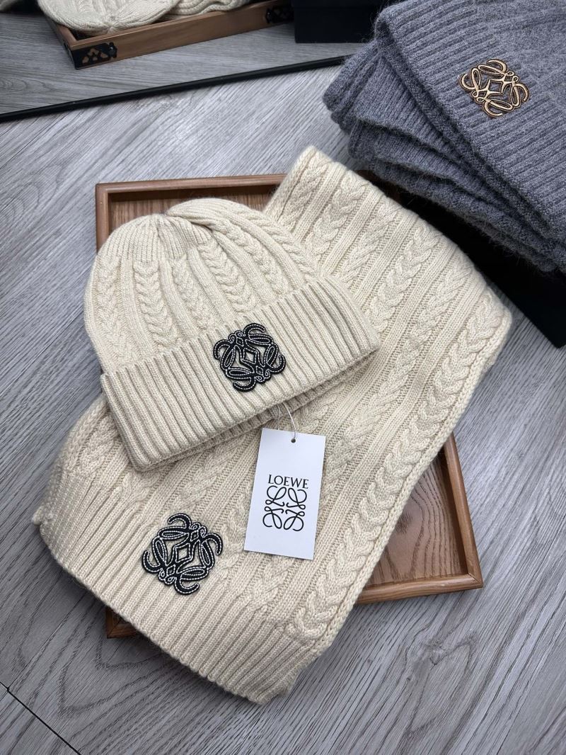 Loewe Caps Scarfs